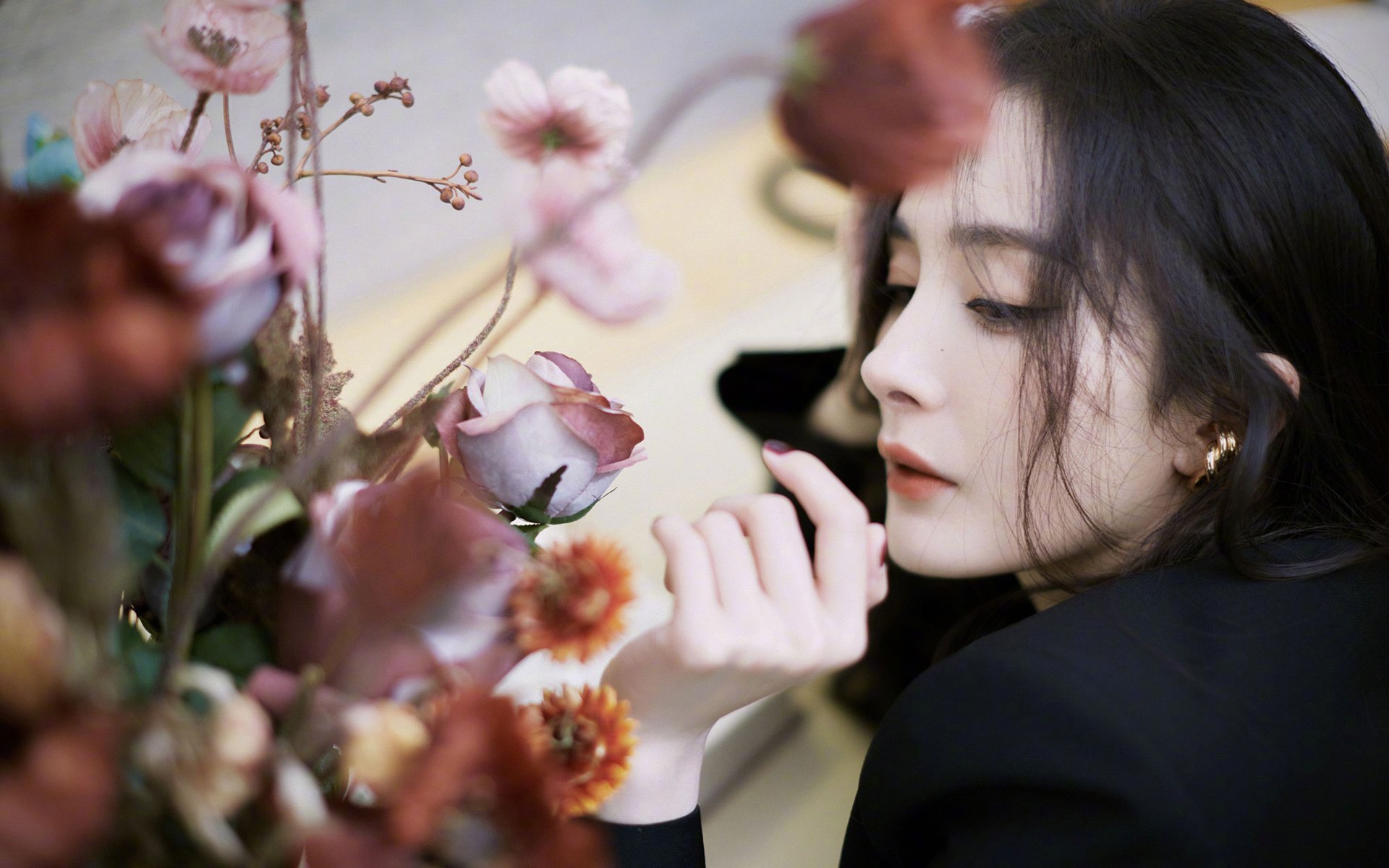 爱游戏赛事中心-“英超豪门鏖战，迎来收官决战关键时刻”，英超豪门降级