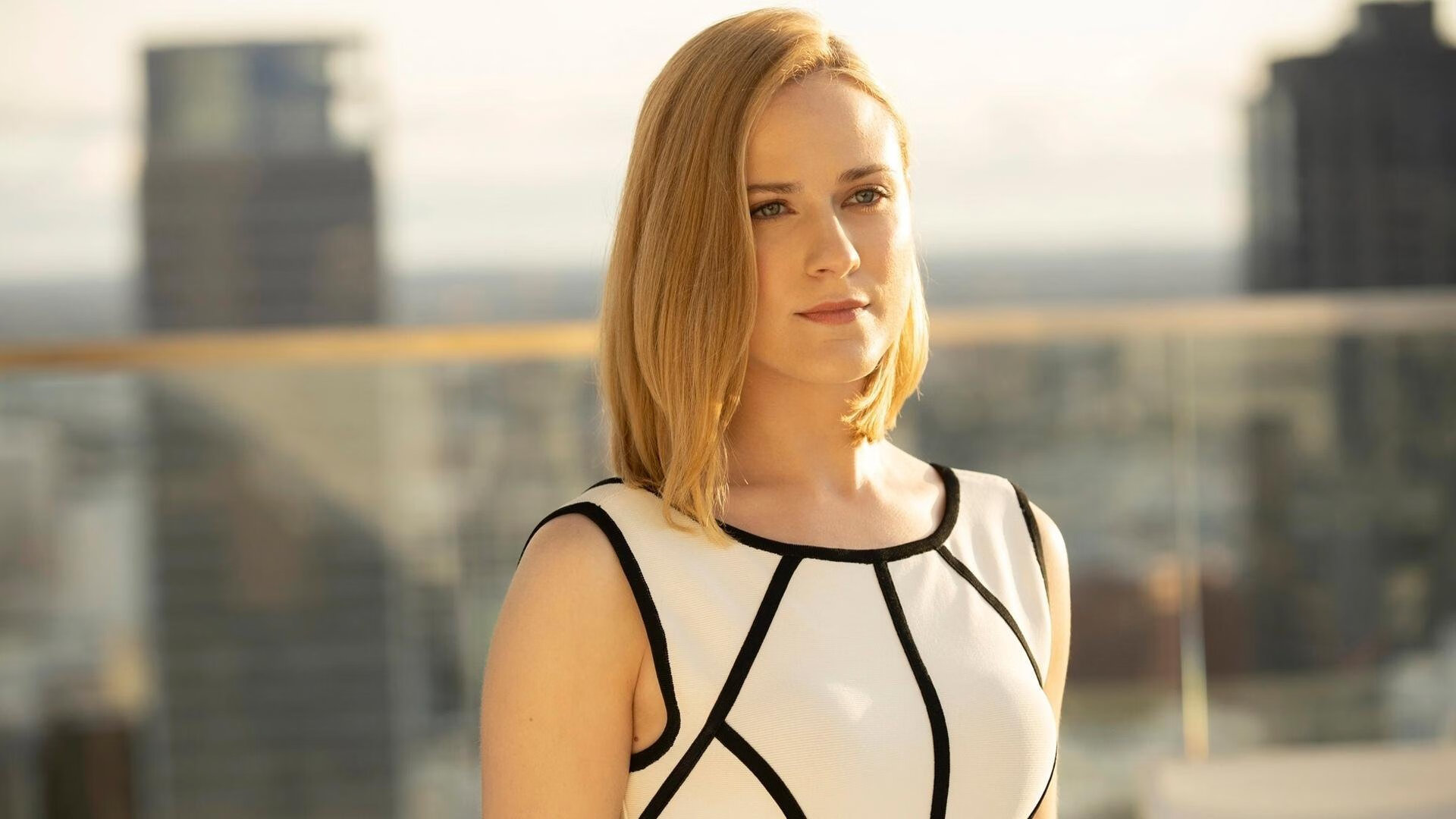 爱游戏在线娱乐官网-场上斗智：教练临场应变与战术调整解析，教练临场指挥些什么